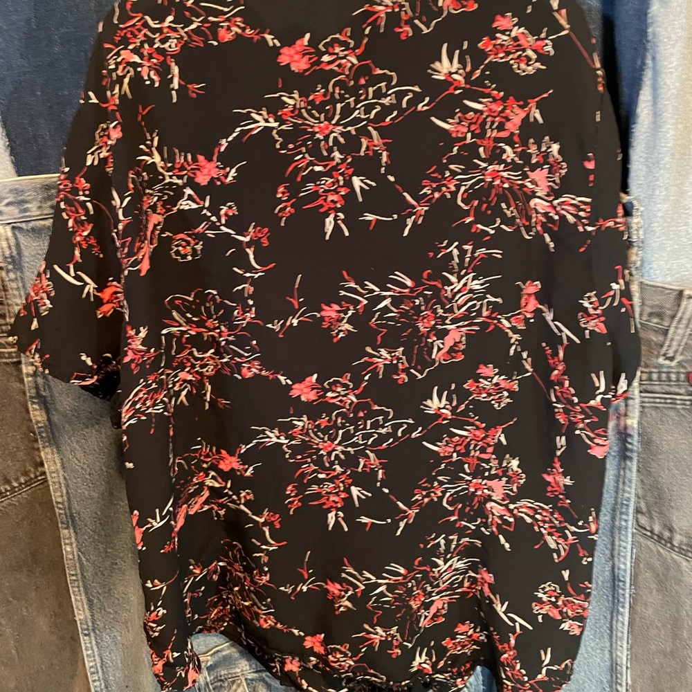 Poly Blend Floral design Short-sleeve Blouse
